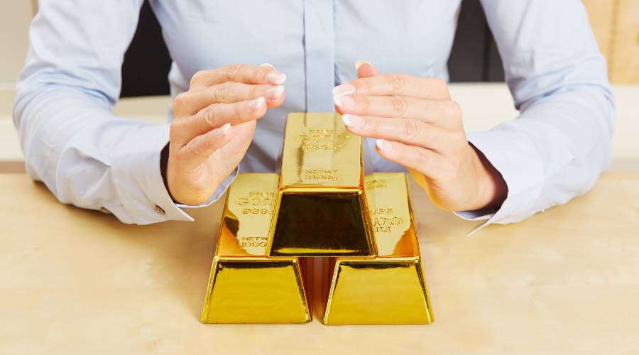 How Much Should You Invest in A Gold IRA?